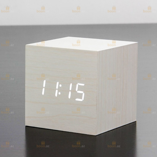 Часы «Деревянный кубик»