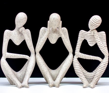 Модная статуэтка из песчаника «Абстрактные эмоции»  Fashionable sandstone figurine «Abstract emotions»