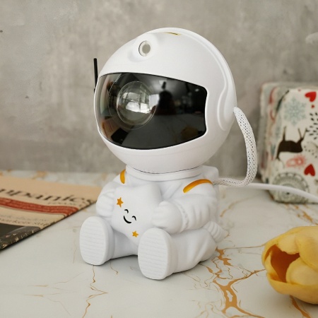 Ночник проектор Космонавт 