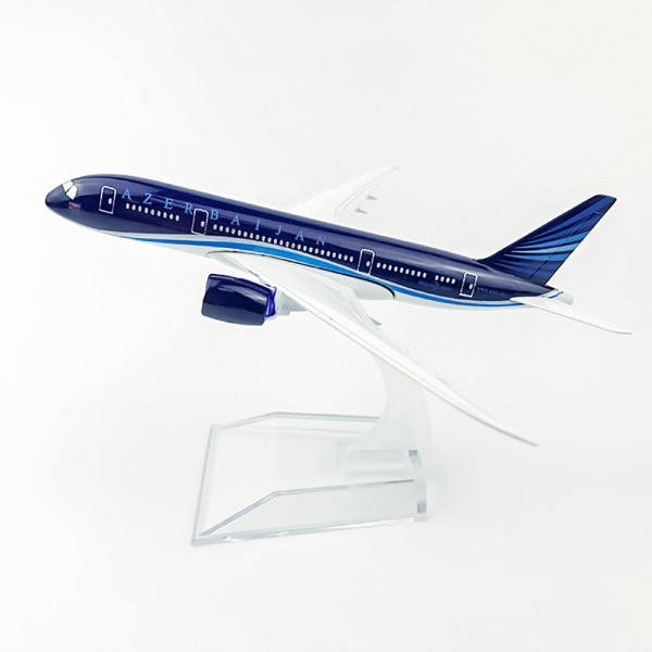 Модели самолётов "AZERBAIJAN Airlines BOING 787". Aircraft models "Boeing" & "Airbus"