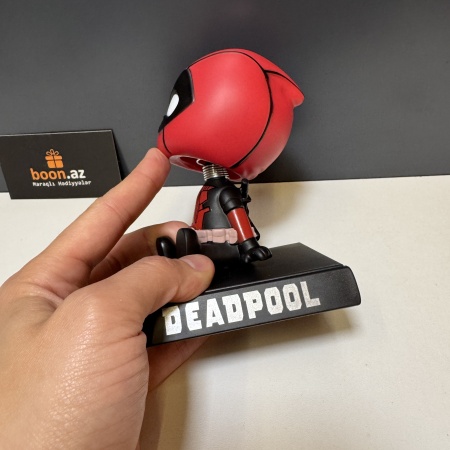 Авто держатель в машину Дэдпул  Deadpool (качает головой)