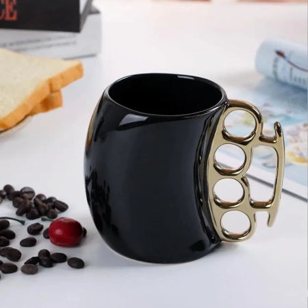 Кружка «Кастет» black-gold