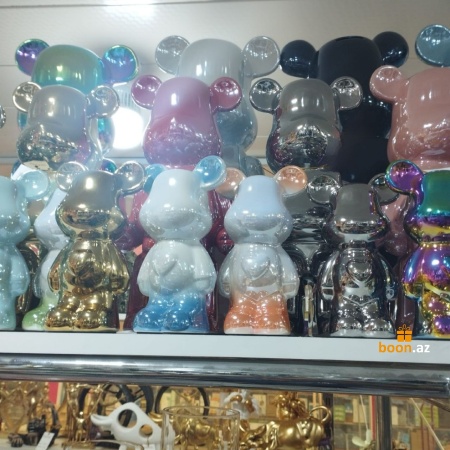 Интерьерная статуэтка " Bearbricks "