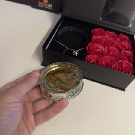 Уникальный набор из жемчуга и мыльных роз