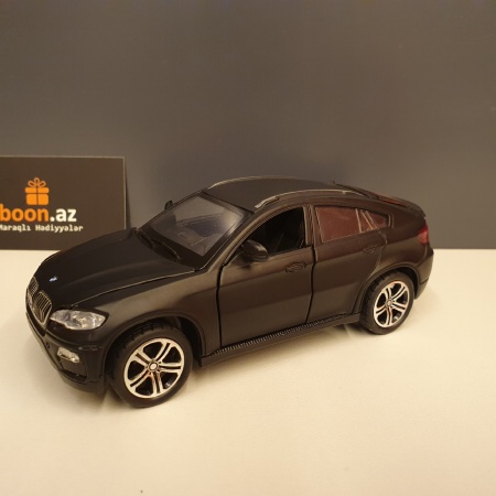 Модель машинки "BMW X6" black