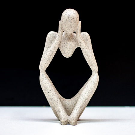 НЕСЛЫШИТМодная статуэтка из песчаника "Абстрактные эмоции"  Fashionable sandstone figurine " Abstract emotions"