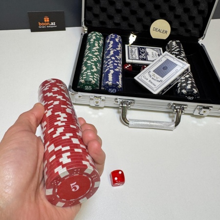 Игра Покерный набор с номиналом (200 фишек)