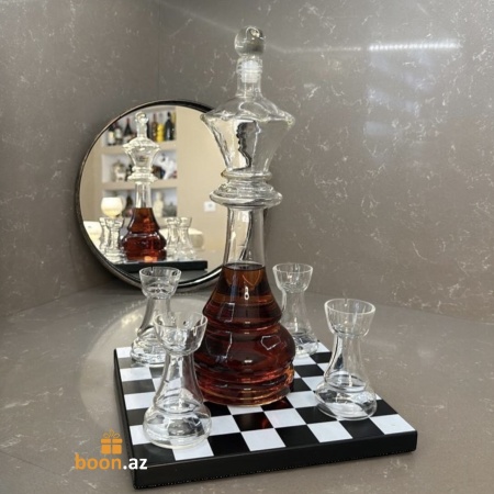 Набор для виски и вина "Chess game" на подставке (графин, 4 стакана)