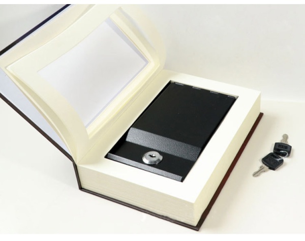 Книга сейф c ключами "Les Miserables"