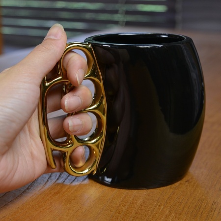Кружка «Кастет» black-gold